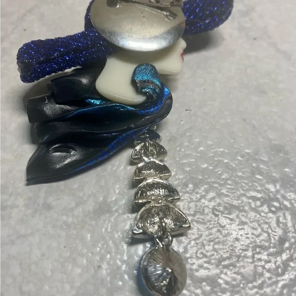 Handcrafted Lady Face Brooch